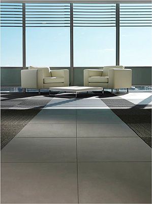 InterfaceFLOR revoluciona el mercado de los pavimentos con el lanzamiento de Versaflex™