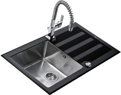 Teka apuesta por el cristal negro en su nuevo fregadero